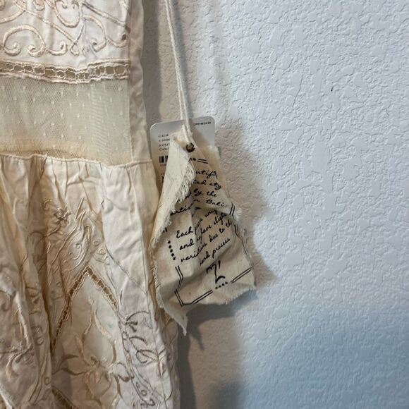 Free People Ivory Between Dreams Embroidered Romper Women's Size Medium NWT - Picture 4 of 6
